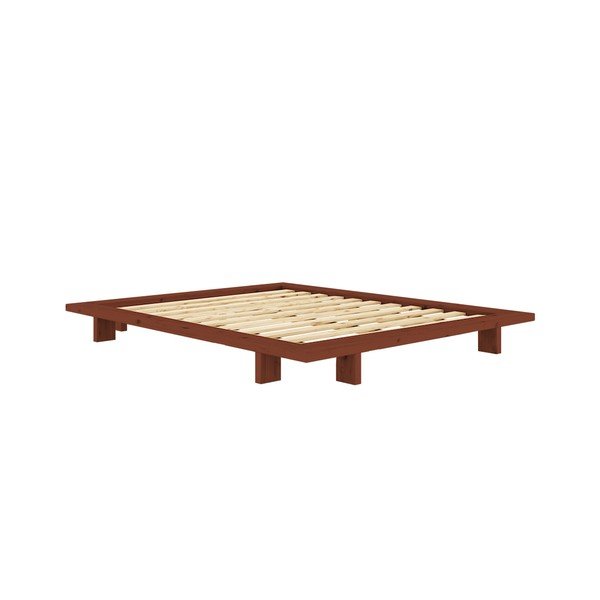 Dvoulůžková postel z borovicového dřeva bez čela s roštem 140x200 cm v terakotové barvě Japan – Karup Design