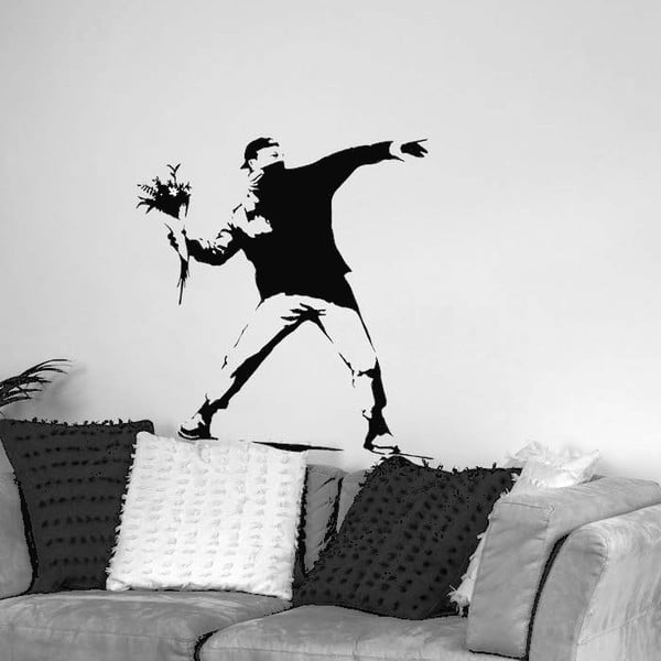 Samolepka na zeď Man Throwing Flowers by Banksy