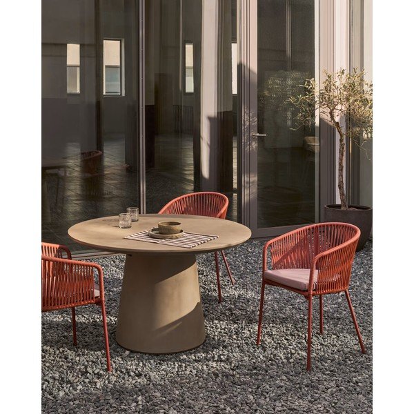 Betonový venkovní jídelní stůl Kave Home Itai, ⌀ 120 cm-image-1