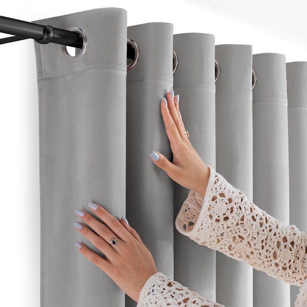 Šedý sametový dimout závěs 200x250 cm Velto – Filumi-image-2