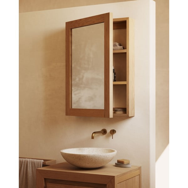 Závěsná koupelnová skříňka se zrcadlem z teakového dřeva v přírodní barvě 50x70 cm Plubia – Kave Home-image-1