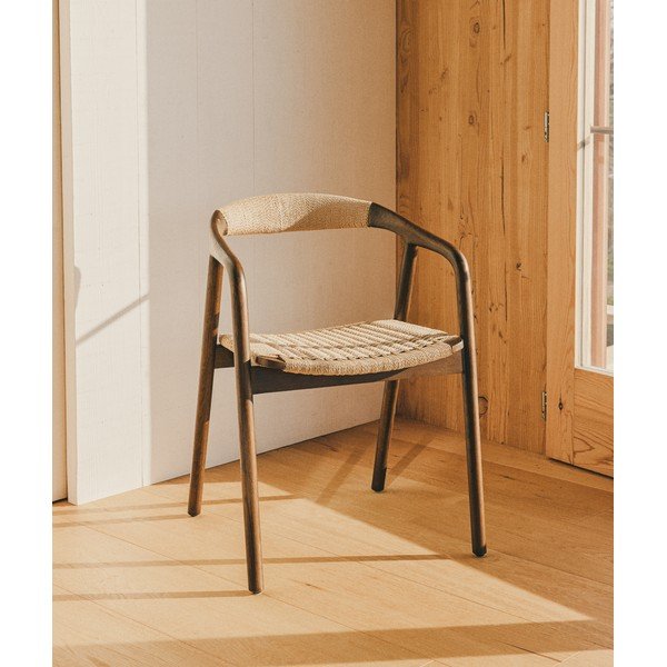 Jídelní židle s područkami v tmavě přírodní barvě Derile – Kave Home-image-1