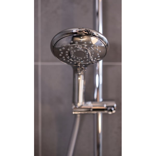 Úsporná chromovaná sprchová hlavice Wenko Automatic, ø 11 cm-image-1