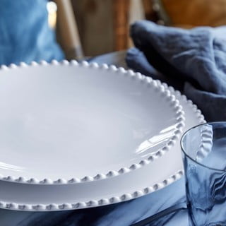 Bílý kameninový talíř Costa Nova Pearl, ⌀ 28 cm