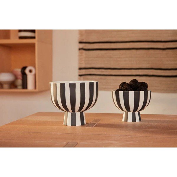 Černobílá servírovací miska z kameniny Toppu – OYOY Living Design-image-3