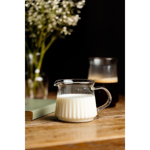 Skleněná konvička na mléko 280 ml Mia – Vialli Design-image-2