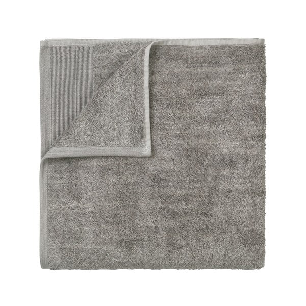Šedý bavlněný ručník Blomus, 100 x 50 cm