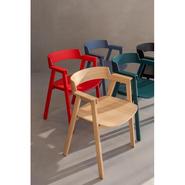 Jídelní židle s područkami z dubového dřeva v přírodní barvě Flip – Gazzda-image-4