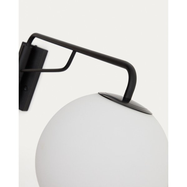 Bílé/černé nástěnné svítidlo ø 20 cm Eilo – Kave Home-image-4