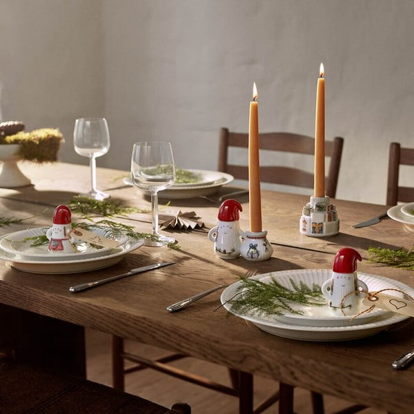 Keramický svícen s vánočním motivem Hammershøi Christmas Gifts – Kähler Design-image-3