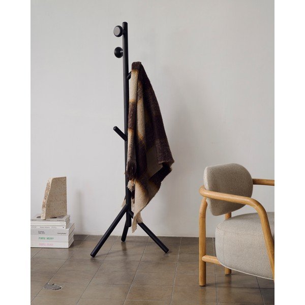 Černý věšák z bukového dřeva 46x170 cm Nadue – Kave Home-image-1