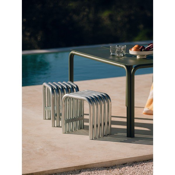 Kovová zahradní židle ve stříbrné barvě Nokk – noo.ma-image-1