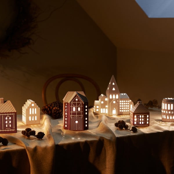 Keramický svícen na čajovou svíčku Gingerbread Lighthouse – Kähler Design-image-1
