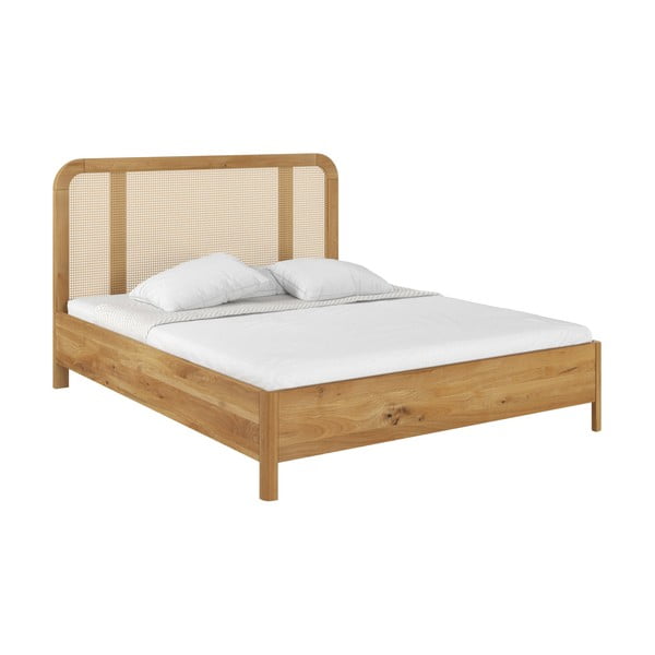 Dvoulůžková postel z dubového dřeva 180x200 cm v přírodní barvě Harmark – Skandica