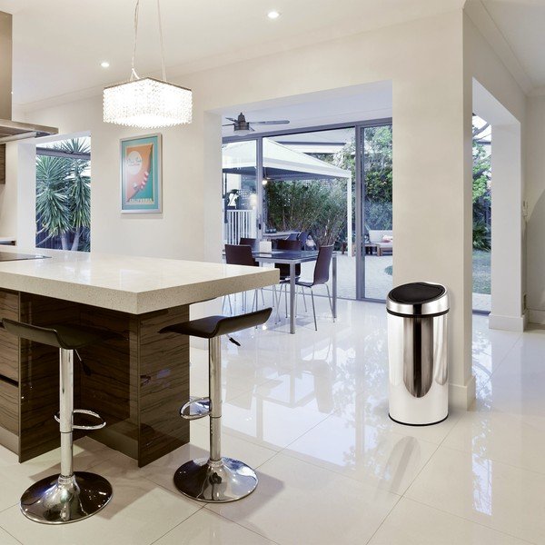 Dotykový ocelový odpadkový koš v leskle stříbrné barvě 30 l – MSV-image-1