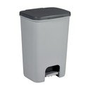 Šedý nášlapný plastový odpadkový koš 40 l Essentials – Curver