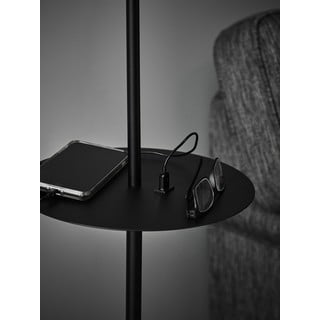 Černá volně stojící lampa s odkládacím prostorem Markslöjd Linear