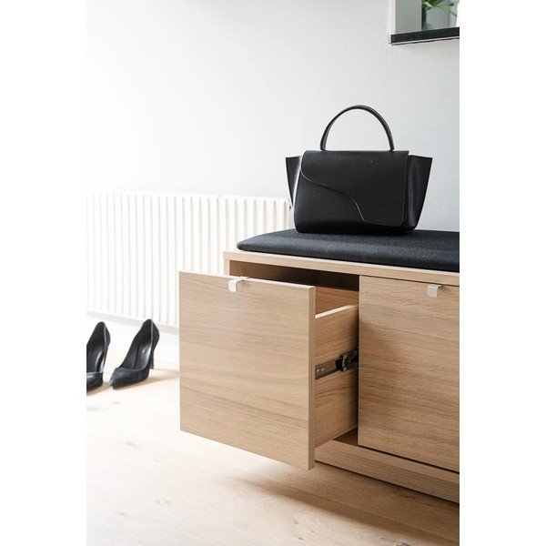 Botník v dekoru dubu s lavicí v černo-přírodní barvě Confetti – Rowico-image-1