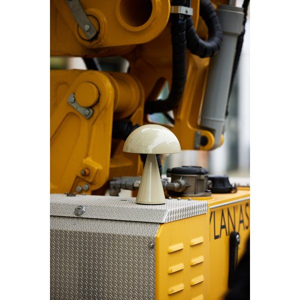 Krémová LED stmívatelná stolní lampa (výška 20 cm) Mush – Hübsch-image-2