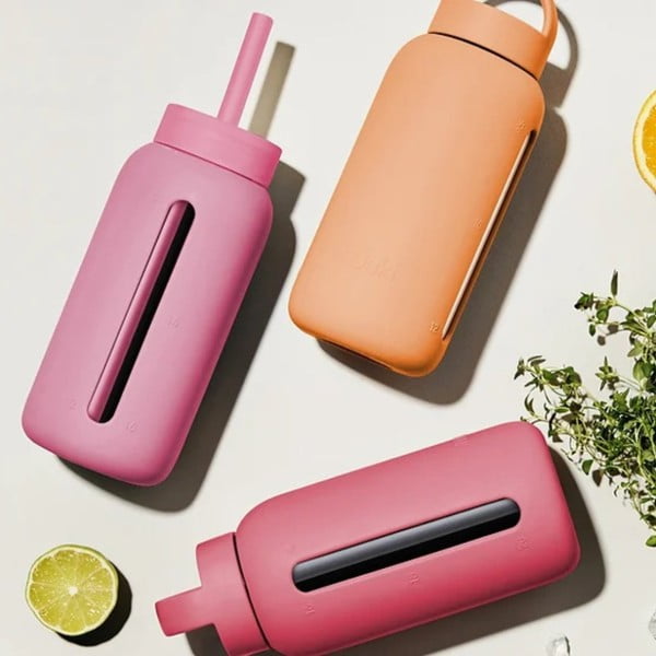 Oranžová cestovní lahev 720 ml Tropical Papaya – Muuki-image-1