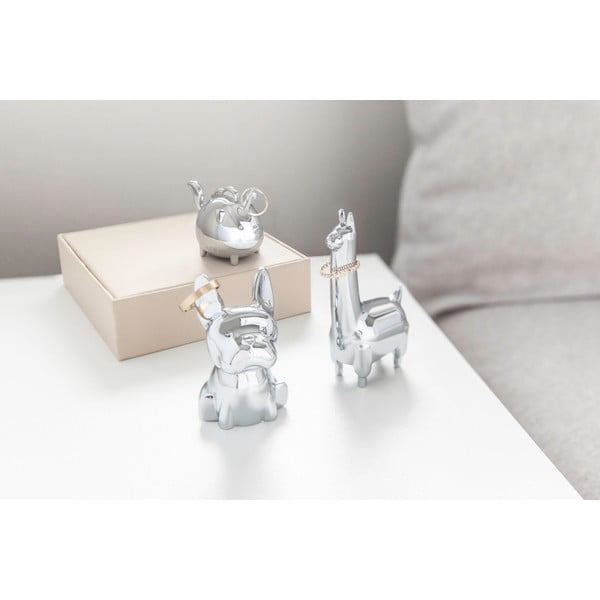 Stojánek ve stříbrné barvě na prsteny Umbra Zoola Lama-image-1