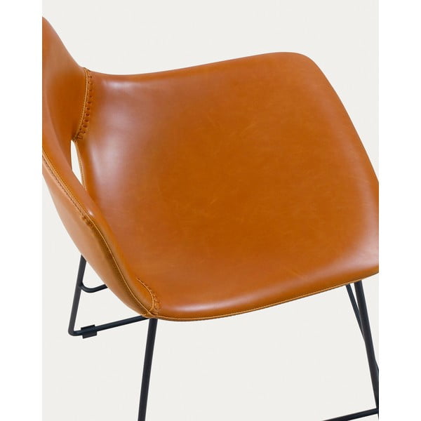 Koňakově hnědá barová židle z imitace kůže (výška sedáku 65 cm) Zahara – Kave Home-image-4
