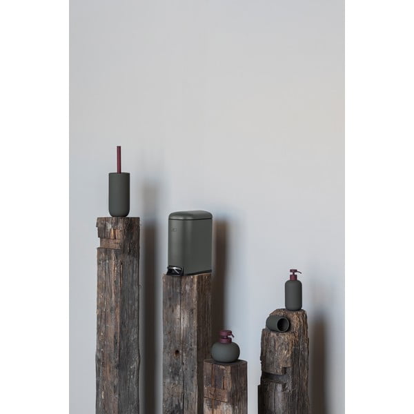 Tmavě zelený keramický dávkovač mýdla 120 ml Lotus Play – Mette Ditmer Denmark-image-4