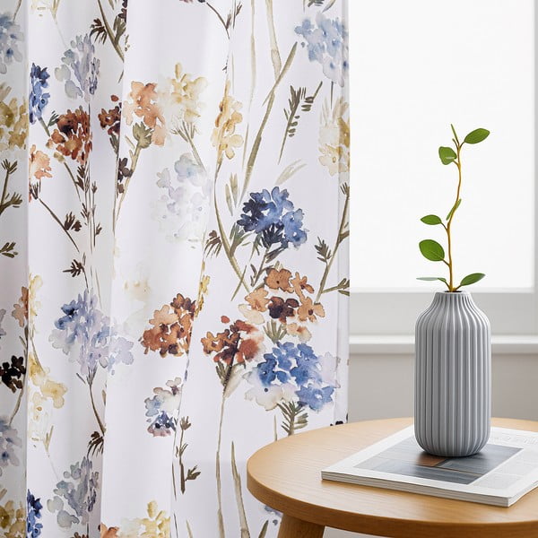 Bílý dimout závěs 135x250 cm Solkone – Restilo-image-1