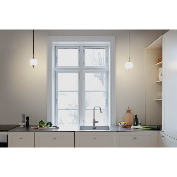 V mosazné barvě kovové LED závěsné svítidlo se skleněným stínidlem ø 12 cm Audrey – UMAGE-image-1