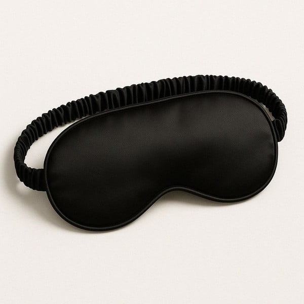 Černá hedvábná maska na spaní Mulberry Silk – Mila Home Luxury