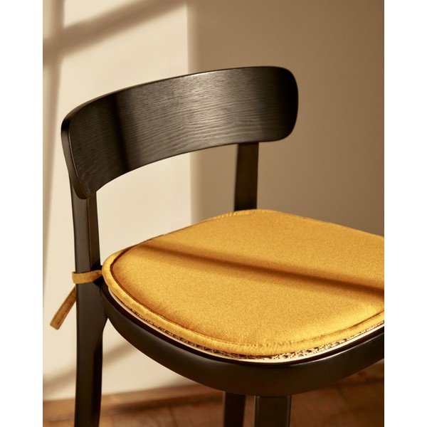 Podsedák z mikrovlákna 43x43 cm Romane – Kave Home-image-1