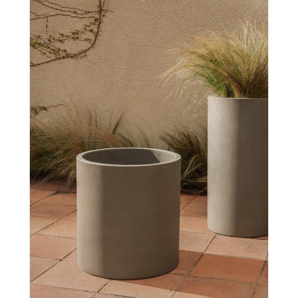 Betonový obal na květináč ø 52 cm Aiguablava – Kave Home-image-2