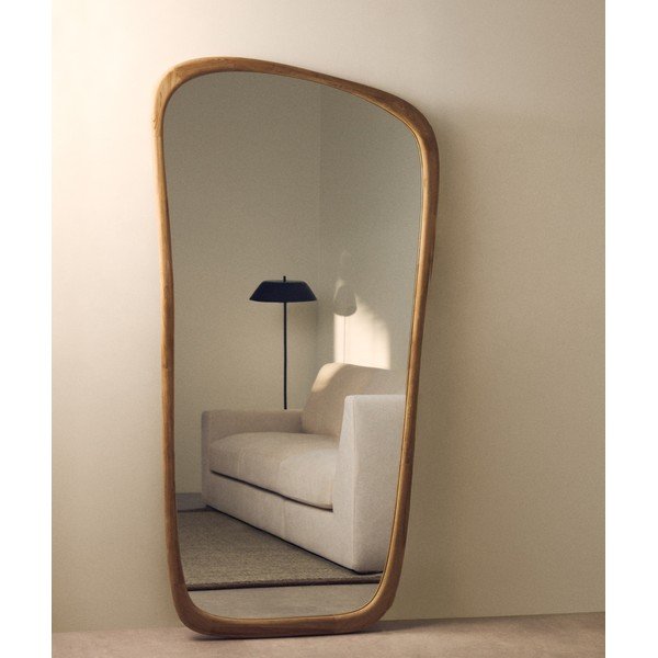 Nástěnné zrcadlo s dřevěným rámem 94,5x192 cm Alura – Kave Home-image-1