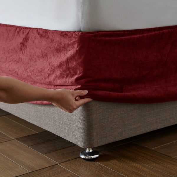 Červený napínací sametový potah na rám postele 137x198 cm Kingsley – Catherine Lansfield-image-1