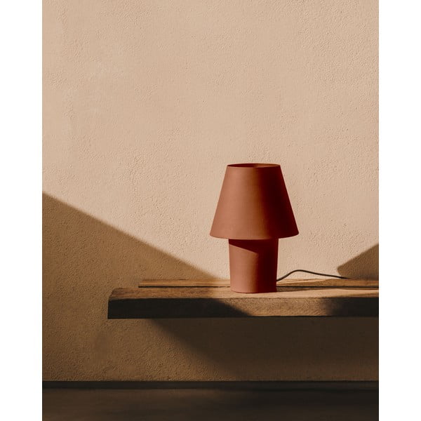 Stolní lampa v terakotové barvě s kovovým stínidlem (výška 30 cm) Canapost – Kave Home-image-1