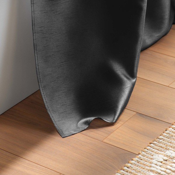 Tmavě šedý závěs z mikrosaténu 140x240 cm Shana – douceur d'intérieur-image-4