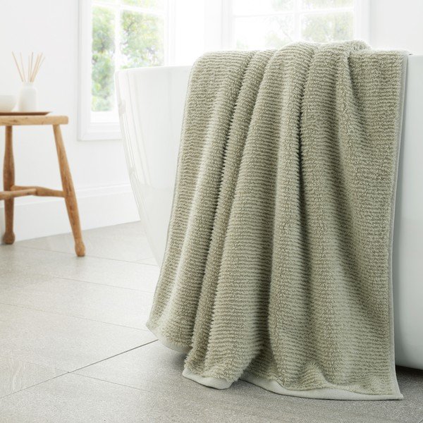 Světle zelená bavlněná osuška 70x127 cm Soft Zero Twist Spa Towel – Bianca-image-1