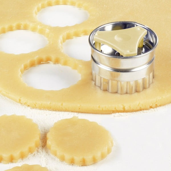 4dílná sada vykrajovátek na linecké cukroví Fackelmann-image-1