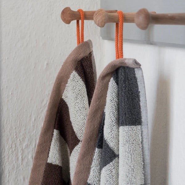 Hnědý froté ručník z Bio bavlny 50x90 cm Retro – Mette Ditmer Denmark-image-2