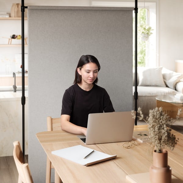 Matně černý ocelový dělicí rám na závěs Anywhere – Umbra-image-4