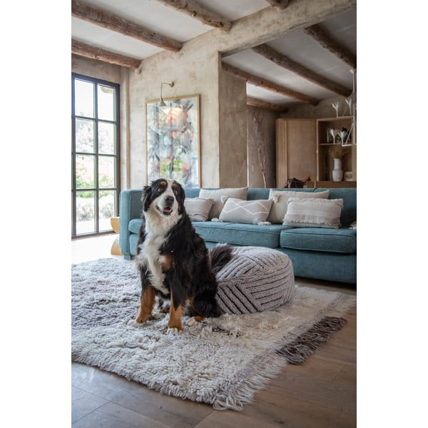 Béžový vlněný taburet Fields – Lorena Canals-image-1