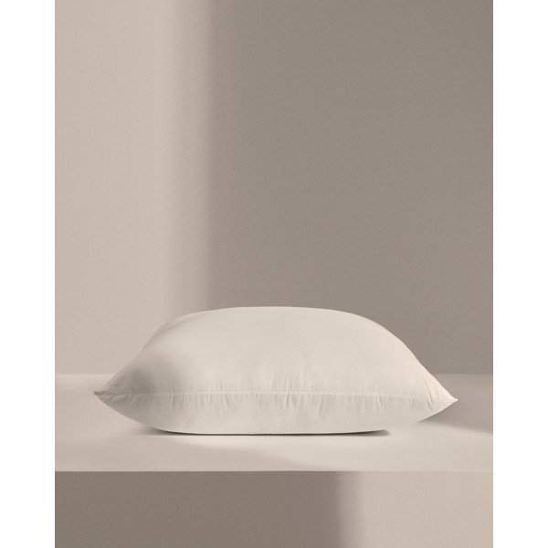 Polštář 70x70 cm Fluff – Kave Home-image-1