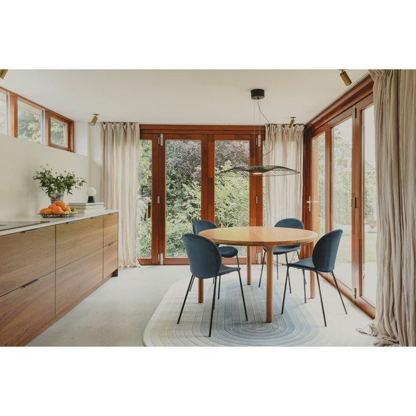 Kulatý jídelní stůl v dekoru dubu ø 128 cm Storm – Zuiver-image-1