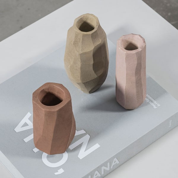 Růžová váza z polyresinu (výška 15,5 cm) Nuki – Mette Ditmer Denmark-image-3