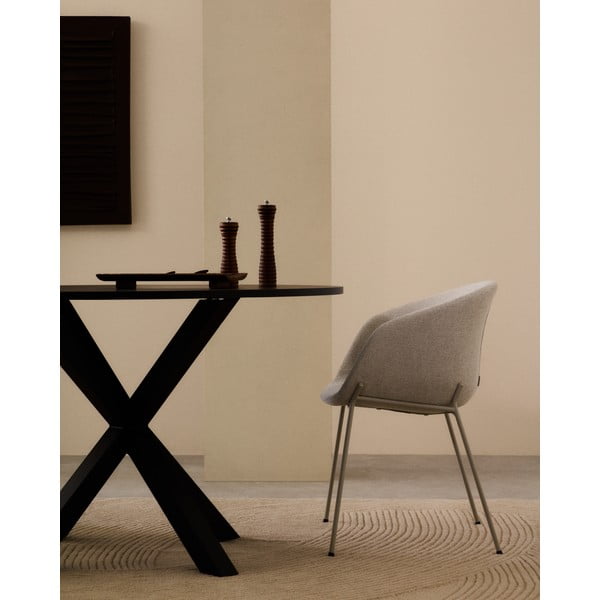 Béžové čalouněné jídelní křeslo s područkami Yvette – Kave Home-image-1