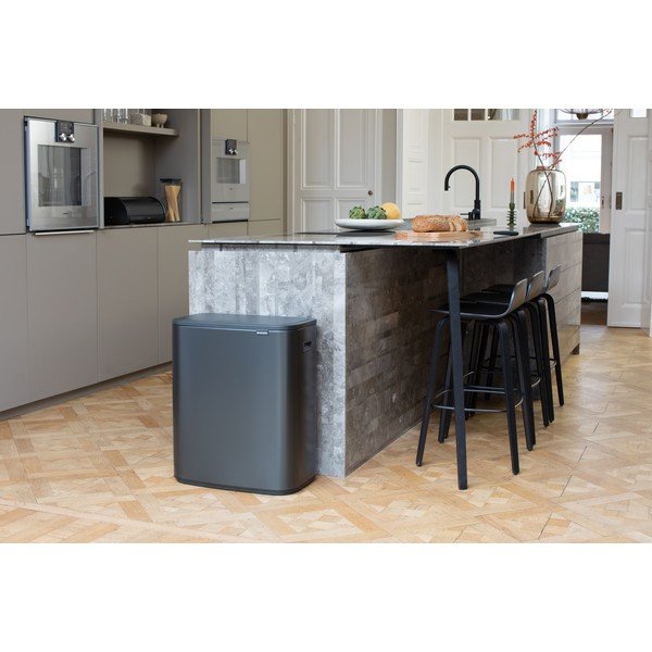 Tmavě šedý dotykový ocelový odpadkový koš 60 l Bo Touch Bin – Brabantia-image-1