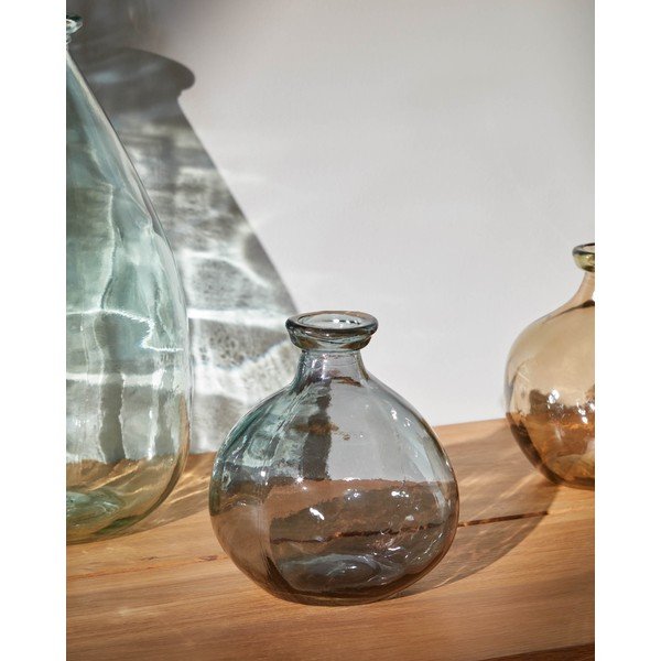 Šedá váza (výška 18 cm) Brenna – Kave Home-image-1