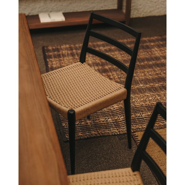 Jídelní židle  z dubového dřeva v černo-přírodní barvě v sadě 2 ks Analy – Kave Home-image-1