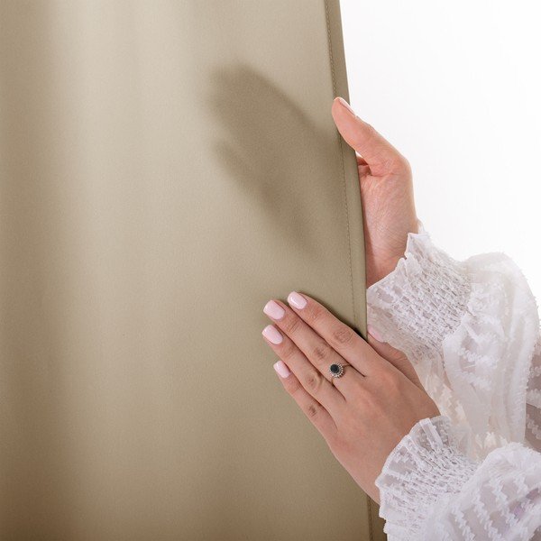 Béžový dimout závěs 140x270 cm Carli – Restilo-image-3