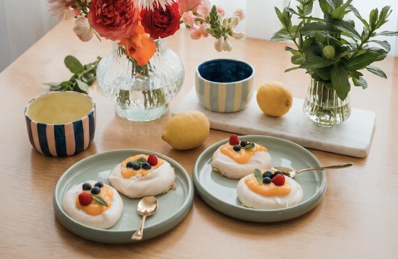 Mini pavlova: lehký dezert, který vypadá jako z cukrárny
